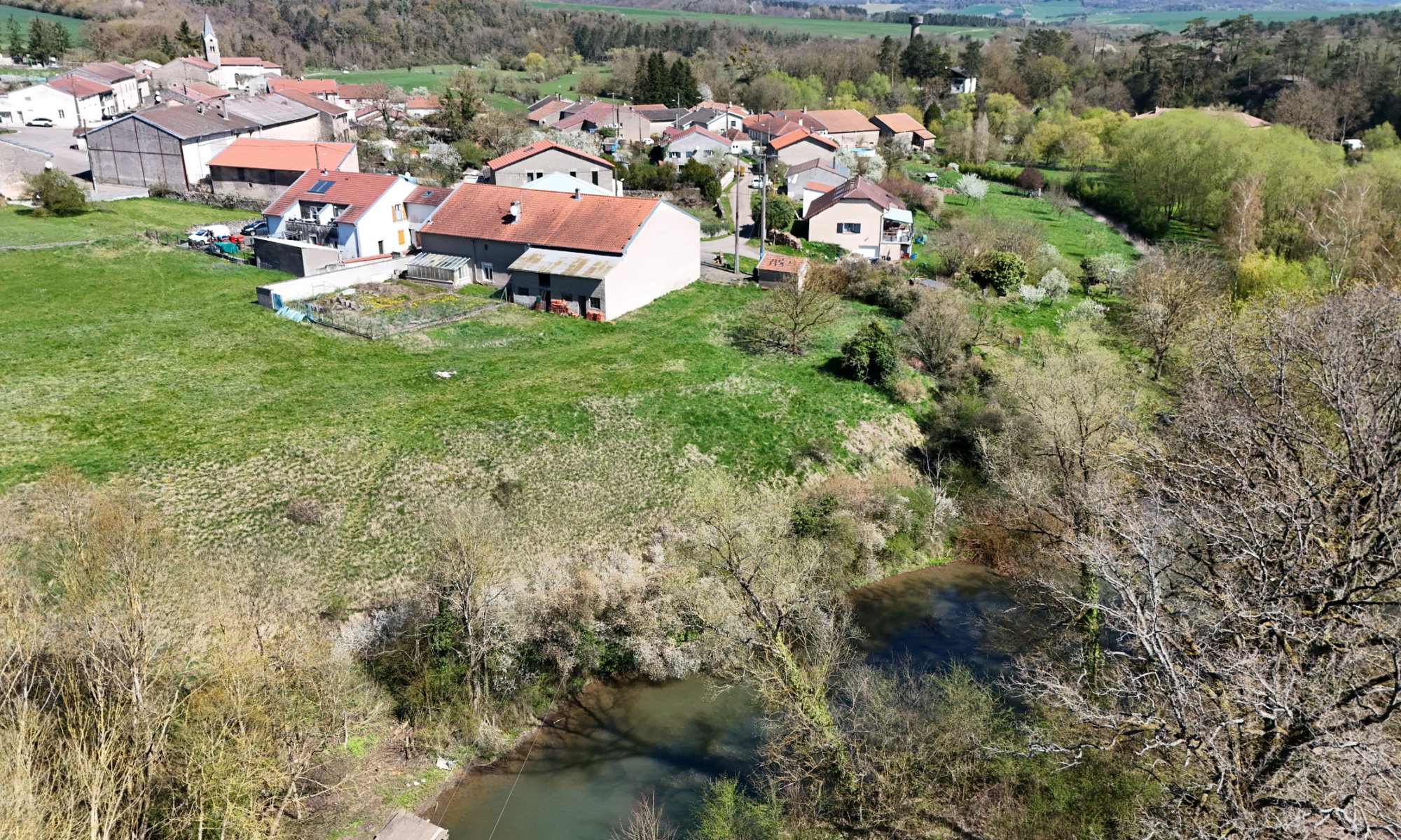 Salle polyvalente et logements interg&eacute;n&eacute;rationnels - photo 0