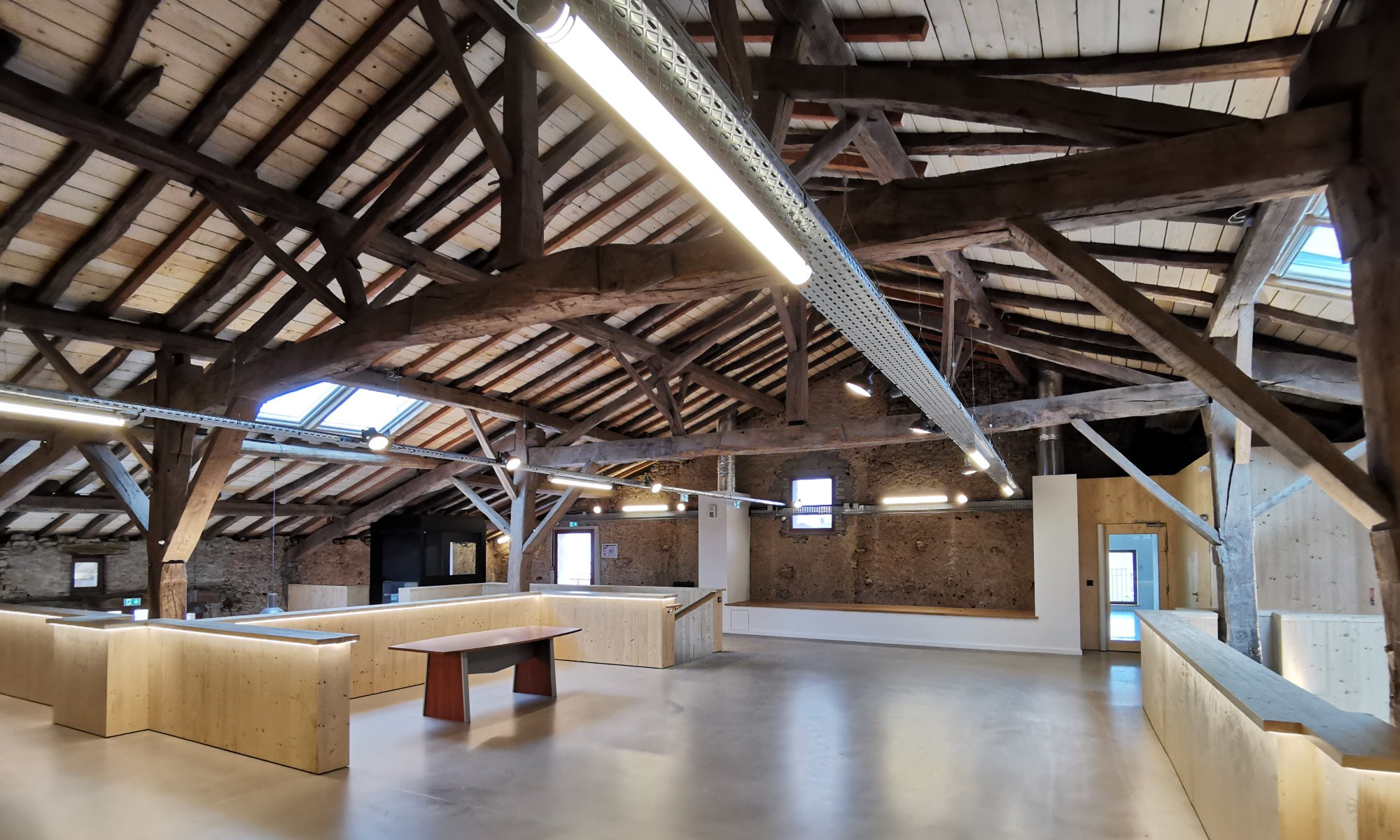 Espace multi-services - photo 0